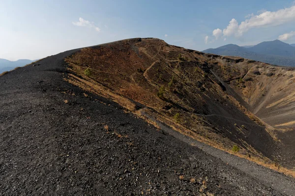 Angahuan, Michoacan, Meksika dışındaki Paricutin volkanı..