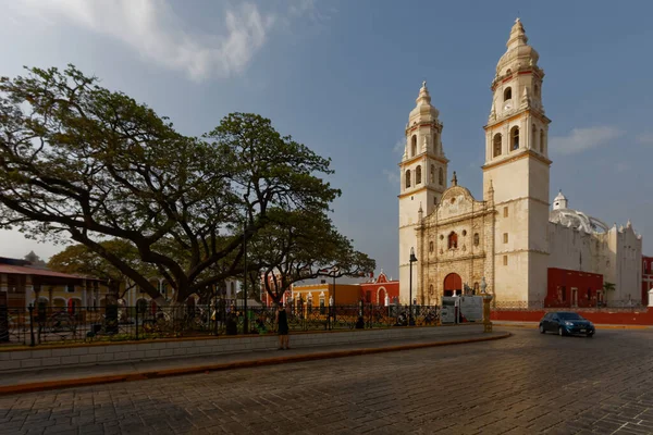 Parque Principal Campeche Con Catedral Fondo 2017 — Foto de Stock