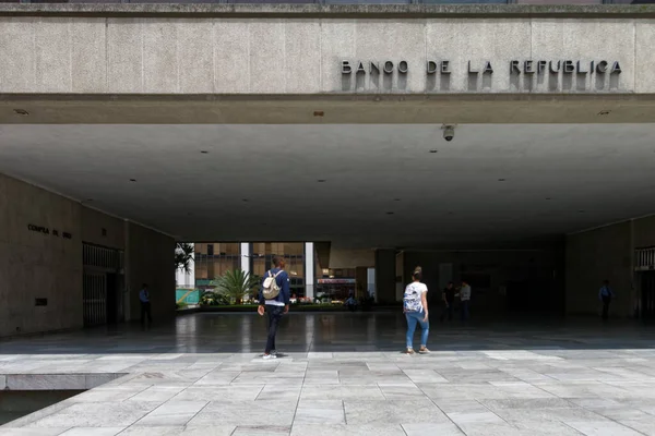 Edificio Moderno Del Banco República Medellín Colombia Imagen de stock