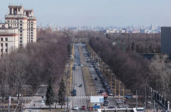 Moskova Rusya Mart 2021 Arabalar Cadde Park Moskova Daki Ünlü — Stok fotoğraf