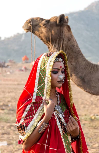 Pushkar Rajasthan Indie Październik 2019 Portret Młodej Hinduski Etnicznej Sukience — Zdjęcie stockowe