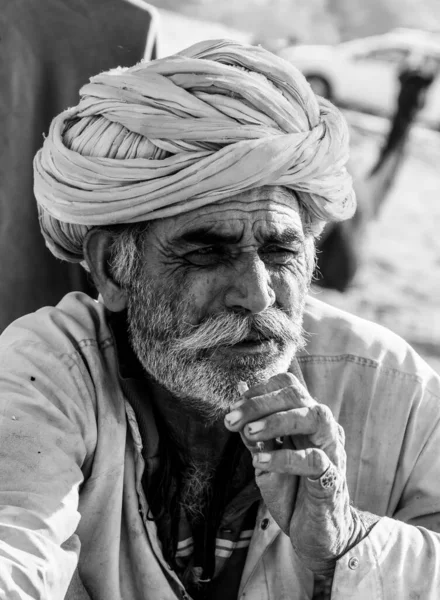 Pushkar Rajasthan Indien November 2019 Indische Männer Aus Rajasthan Rauchen — Stockfoto