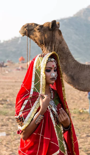 Pushkar Rajastán India Oct 2019 Retrato Una Joven India Vestida — Foto de Stock
