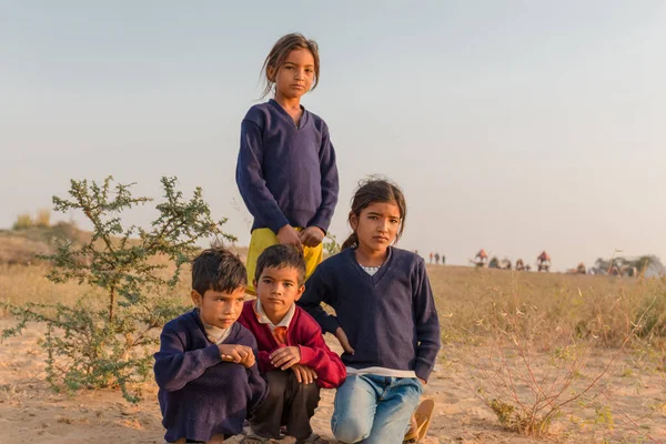 Pushkar Rajasthan Indien Einheimische Kinder Auf Dem Kamelmarkt Pushkar — Stockfoto