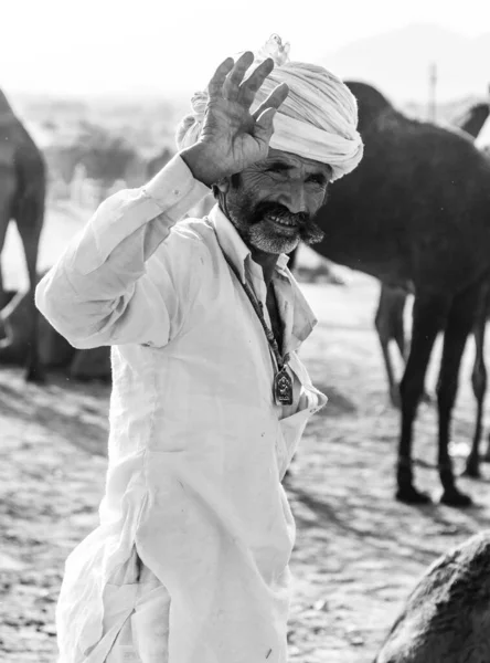 Pushkar Rajasthan Indie Říjen 2017 Místní Muž Výstavišti Pushkar Camel — Stock fotografie
