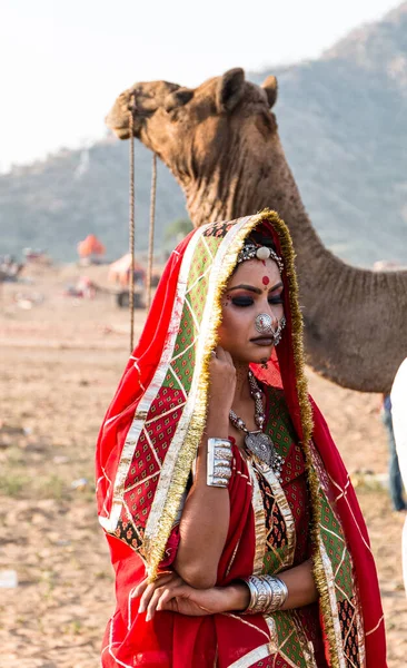 Pushkar Rajasthan Indie Październik 2019 Portret Młodej Hinduski Etnicznej Sukience — Zdjęcie stockowe