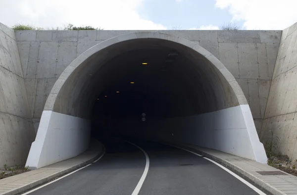 Entry into the tunnel