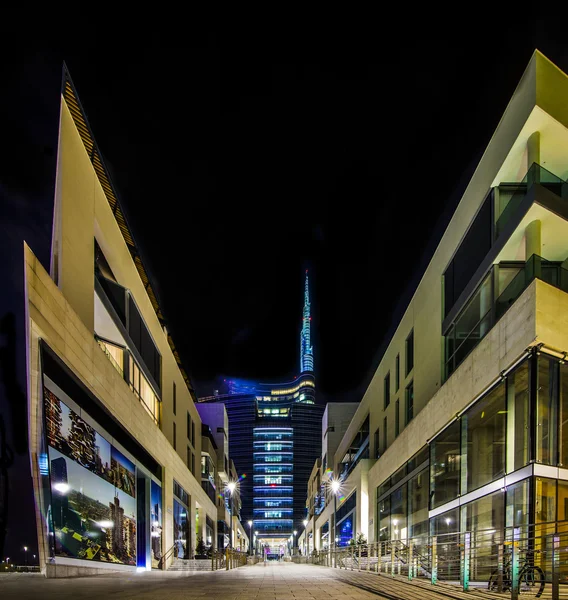 gece Milano modern sokak