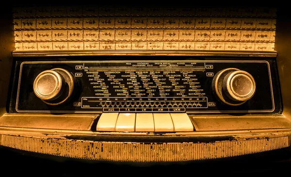 eski bir Alman radyo Önden Görünüm