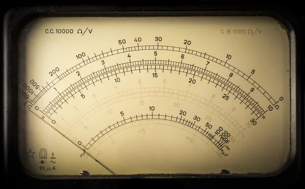 Compteur électrique analogique vintage — Photo