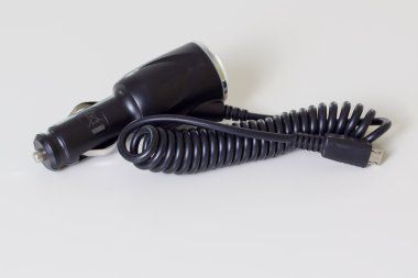 cep telefonu araç şarj cihazı