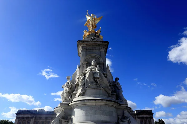Queen Victoria Memorial Located Front Buckingham Palace London Velká Británie — Stock fotografie