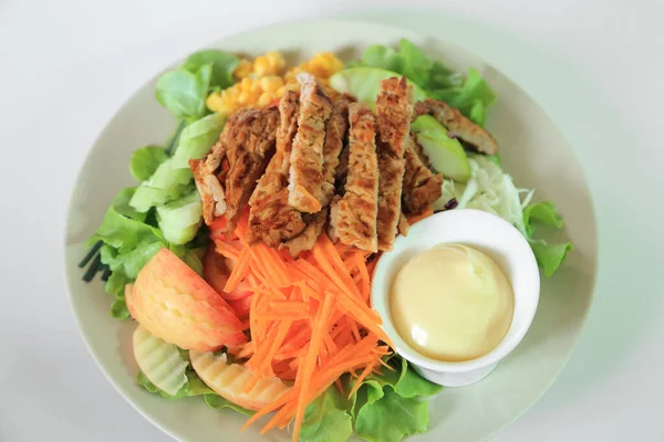 Grilled Pork Salad Recipe — стоковое фото