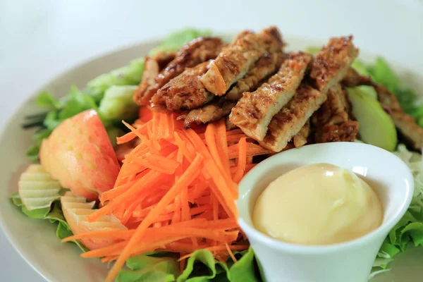 Grilled Pork Salad Recipe — Zdjęcie stockowe