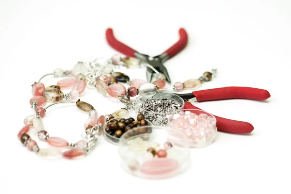 Necklace made of glass beads unfinished in process of completing — Stock Photo, Image