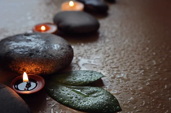 taşlar ve aromaterapi mum