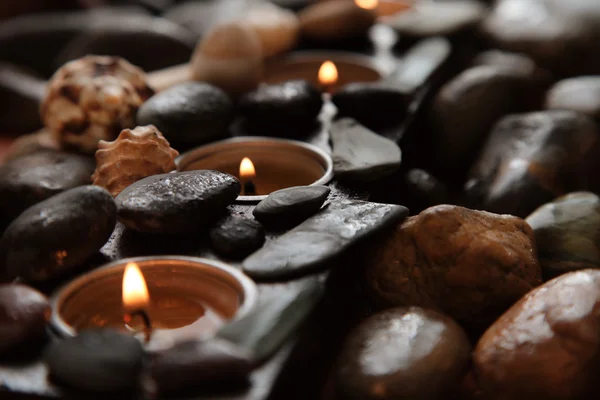 Aromatické svíčky a další lázeňské objekty — Stock fotografie
