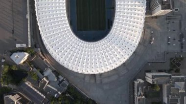 Gün boyunca Kyiv 'deki futbol stadyumunun insansız hava aracı görüntüsü