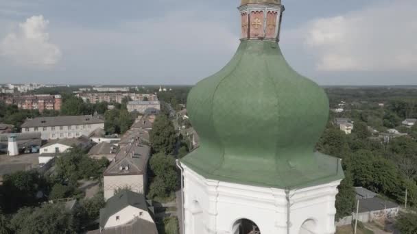 从无人驾驶飞机到乌克兰切尔尼赫夫市的航空观 — 图库视频影像