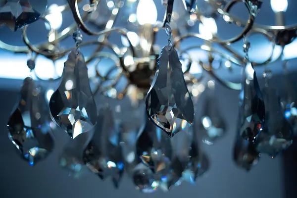 Cher Lustre Cristal Exquis Dans Style Victorien Intérieur — Photo