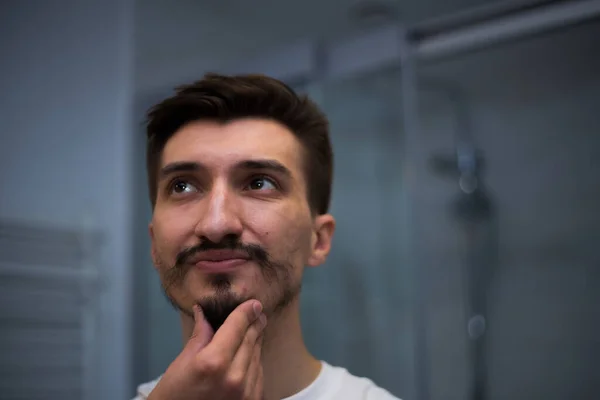 Portrait Man Bad Heterogeneous Beard Bathroom — Stock Photo, Image