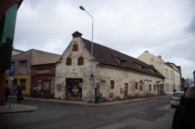 Gdansk, Polonya 02.12.2022: Gün boyunca kanallarla çevrili merkez ve eski kasaba