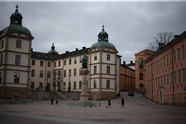Vistas panorámicas del casco antiguo de Stockholms con tiempo nublado —  Fotos de Stock
