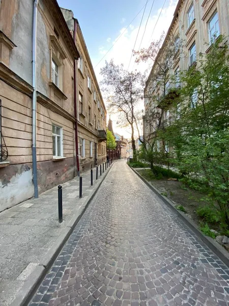 Die moderne Stadt Lwiw in der Westukraine mit alteuropäischer Architektur — Stockfoto