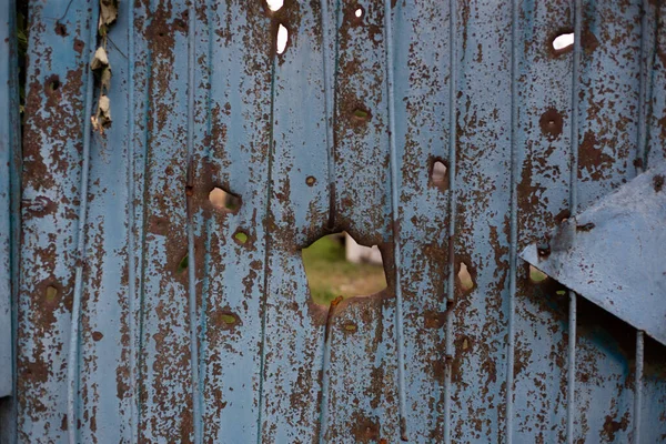 Fence House Bullet Hole Charapnels Gunshots Fighting Invasion Russian Troops — Fotografia de Stock