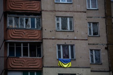 2022 yılında Rusya 'nın Ukrayna' yı işgalinden sonra Irpen 'deki yerleşim binaları yıkıldı ve hasar gördü.