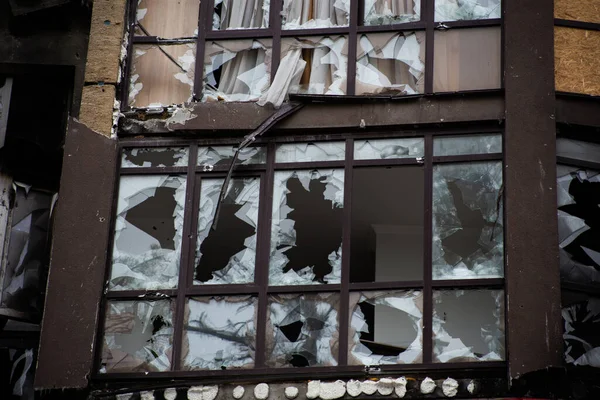 Zerbrochene Fenster Wohngebäuden Der Stadt Bucha Der Region Kiew Nach — Stockfoto