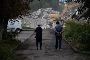 Gostomel, Kyiv Oblastı, Ukrayna 2022: Rusya 'nın Ukrayna' yı işgalinden sonra yıkık bir şehir