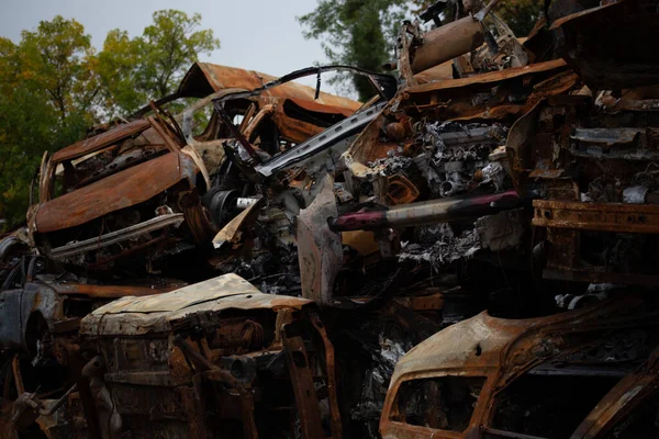 Sekelompok Mobil Sipil Rusak Dan Terbakar Kota Gostomel Wilayah Kiev — Stok Foto