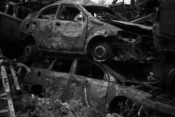 Bando Carros Civis Destruídos Queimados Cidade Gostomel Região Kiev — Fotografia de Stock