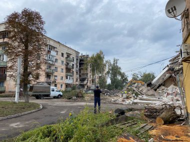 Rusya 'nın Ukrayna' yı istila etmesinden sonra Gostomel 'deki yerleşim yerleri yıkıldı ve hasar gördü.