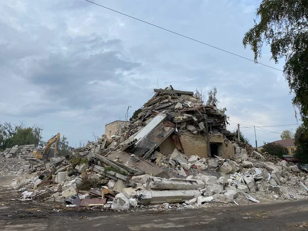 俄军入侵乌克兰后 伊尔彭的住宅被毁和受损 — 图库照片