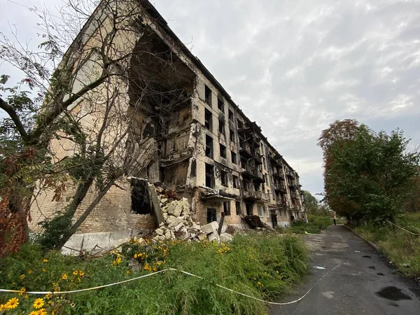 Destroyed Damaged Residential Buildings Gostomel Russias Invasion Ukraine Srtrikes — Stock Photo, Image