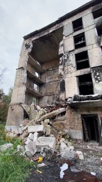 Edifícios Residenciais Destruídos Danificados Gostomel Após Invasão Russa Ucrânia Após — Vídeo de Stock