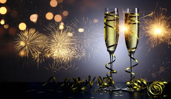 Bicchieri Champagne Con Spruzzi Concetto Tema Celebrativo — Foto Stock