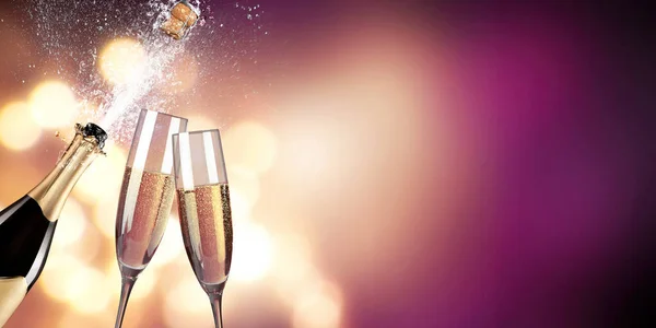 Şampanya Kadehleri Sıçraması Kutlama Temalı — Stok fotoğraf