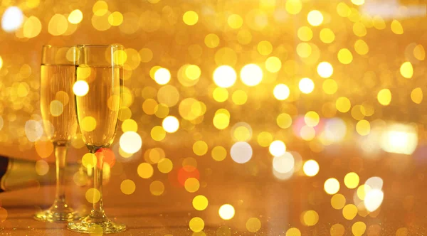 Бокалы Шампанского Брызгами Тематическая Концепция Праздника — стоковое фото