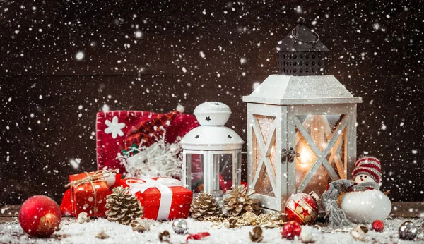 Noel feneri sahnesi. Mutlu Noeller tebrik kartı..