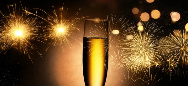 Verres Champagne Avec Éclaboussure Concept Thème Célébration — Photo