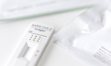 Covid hızlı antijen burun testi. Evde ya da Corona test istasyonunda kendini test et..