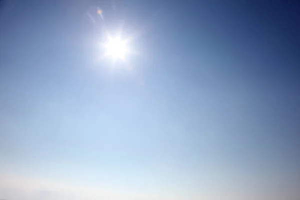 Céu Panorâmico Sem Nuvens Num Dia Ensolarado — Fotografia de Stock