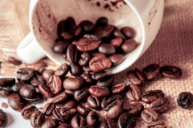 Kahve telvesinde fal baktırmak. seçici odaklanma. Yemek