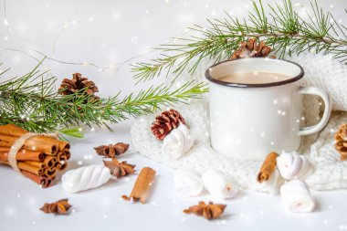 Marşmelovlu Noel Kakaosu. Neweyar Tatili. Seçici odaklanma. Yemek