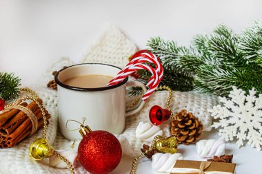 Marşmelovlu Noel Kakaosu. Neweyar Tatili. Seçici odaklanma. Yemek