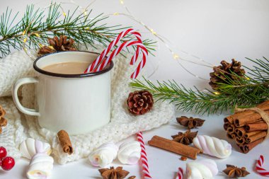 Marşmelovlu Noel Kakaosu. Neweyar Tatili. Seçici odaklanma. Yemek