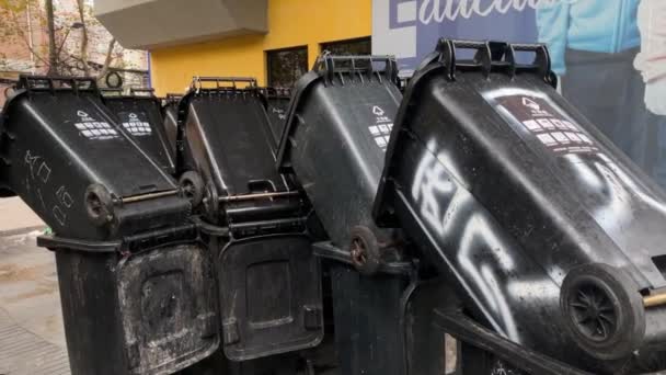 Shanghai China November 2021 Plastic Garbage Containers Shanghai Street Being — Stockvideo